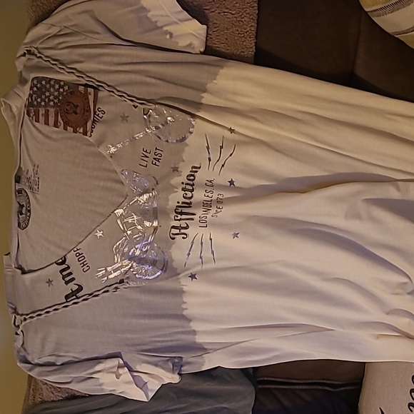 Shirt - Picture 1 of 1